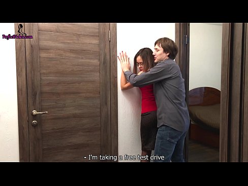 ❤️ Sexy Realtor သည် သူမ၏ တိုက်ခန်းကို ရောင်းနေစဉ် သူမ၏ ဖင်ပေါက်များကို ကာမစိတ်ဖြင့် လှုပ်ယမ်းနေသည် - Krempai ❌ Russian porn my.pornmega-com.ru ❌